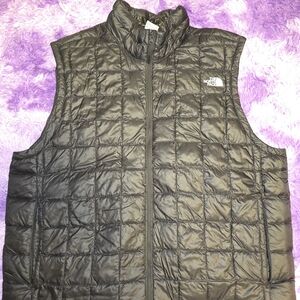 The North Face Men's Black Quilted Vest